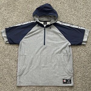 Champion Short-sleeve Hoodie